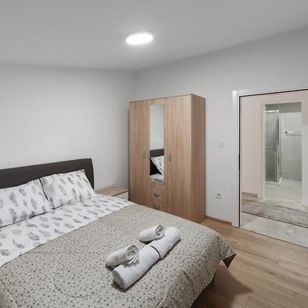 Kasi Apartments Котор Екстериор снимка